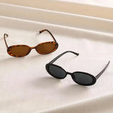 Lunettes de soleil Ă©caille au style raffinĂ© | Monture ovale vintage avec reflets ambrĂ©s | ĂlĂ©gance intemporelle pour vos journĂ©es ensoleillĂ©es | Accessoire de mode chic et sophistiquĂ© | Lunettes lĂ©gĂšres et confortables au quotidien | Style rĂ©tro modernisĂ© pour un look unique | Protection solaire avec une touche dâĂ©lĂ©gance | Monture durable inspirĂ©e par lâĂ©clat de lâambre | Lunettes tendance alliant confort et raffinement | Charme vintage et modernitĂ© dans une seule monture